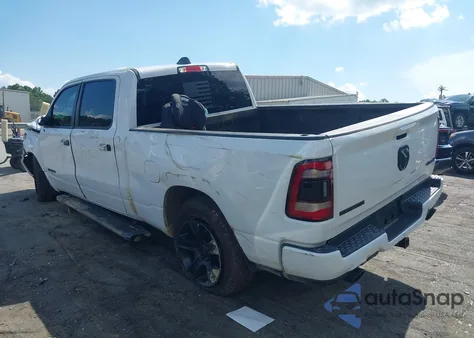 2021 Ram 1500 Big Horn 4X4 6'4 Box z USA, uszkodzony, nr VIN 1C6SRFMT1MN549194